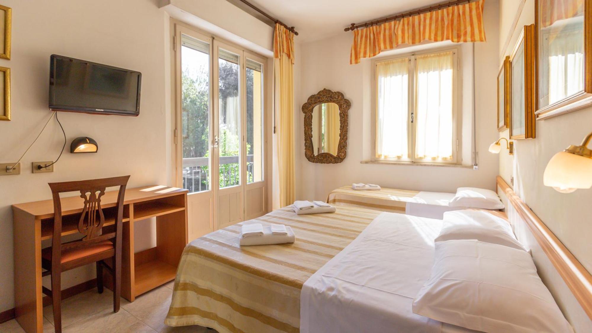 Hotel Parco Fellini Rimini Exterior foto