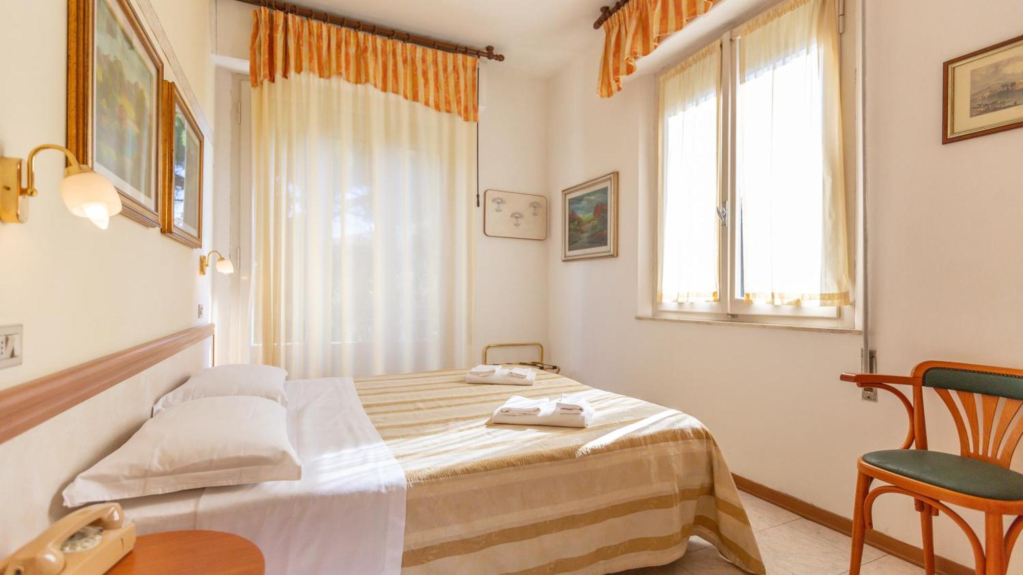Hotel Parco Fellini Rimini Exterior foto